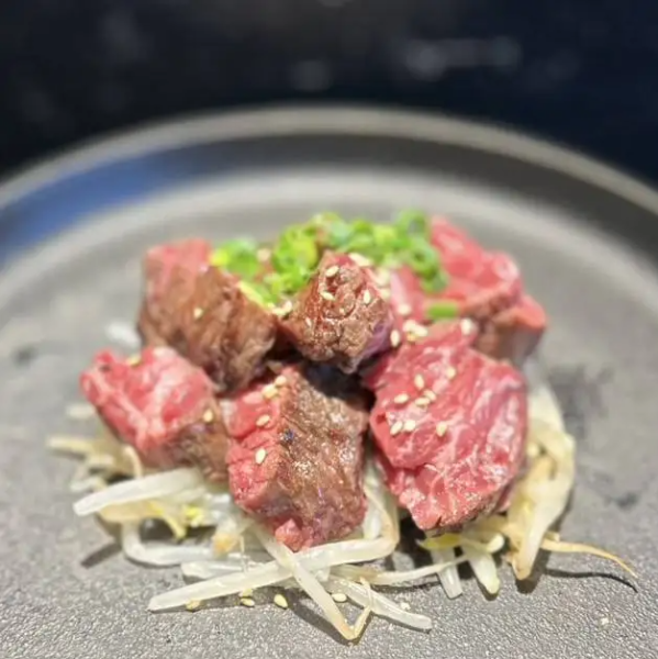 炭焼きの熟成ハラミステーキ 100g