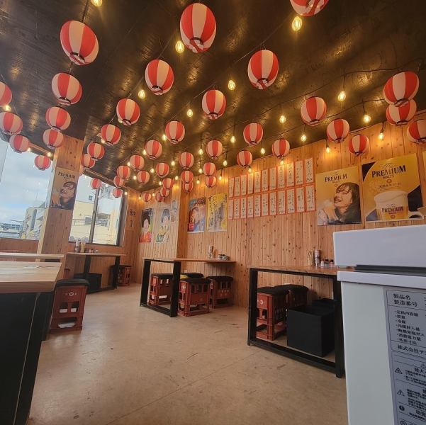 駅近の立ち飲みスタイルのお店で、友達と楽しいひとときを！自慢の料理と安いビールを楽しみながら、心地よい空間でリラックスできます♪