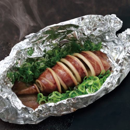 烤整只鱿鱼/蒜香烤牛排（佐以陈年酱油）