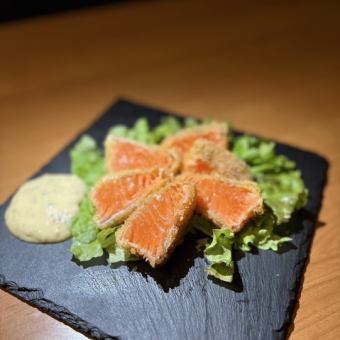 【新名物全制覇】ロングユッケ寿司×サーモンレアカツの贅沢韓国プラン■3800円⇒2800円