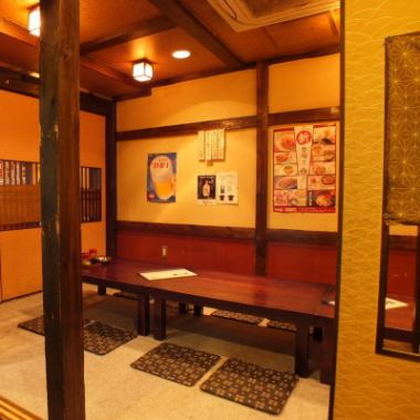 There is a tatami room seat that you can rest assured even with your family ♪ Even with children! You can relax and stretch your legs together! * The image is an affiliated store.
