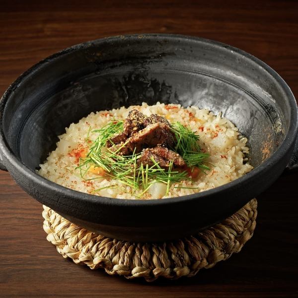 【毎日限定5食だけ！】季節野菜と牛土鍋ご飯1980円（税込）　 +500円（税込）で牛出汁で茶漬け仕立てもOK！