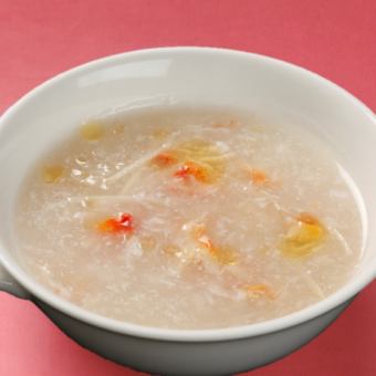 カニ肉入りふかひれスープ　(1人前)