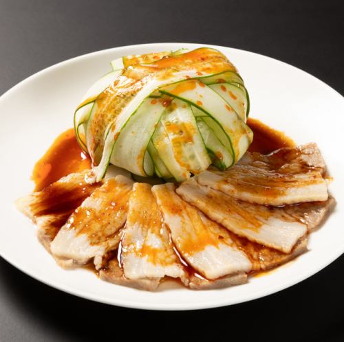 Thinly sliced pork in a spicy sauce (small serving, 1-2 people)