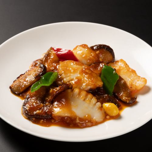 Stir-fried squid with chili bean paste (small serving) (1-2 servings)