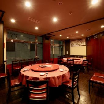 我们接受45至72人的私人预订！详情请联系我们！