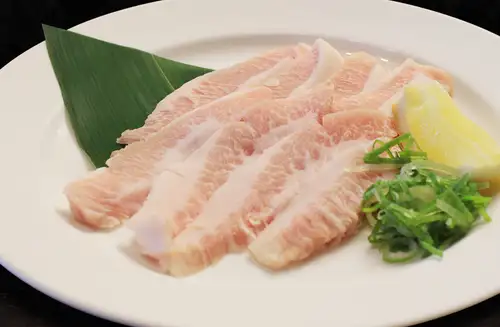Chicken with salt and garlic / Pork belly / Pork jowl