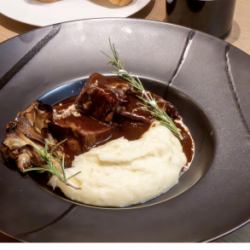 국산 돼지 라구