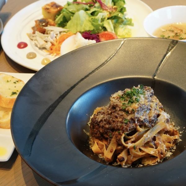 ランチにおすすめ☆お得なパスタセット！