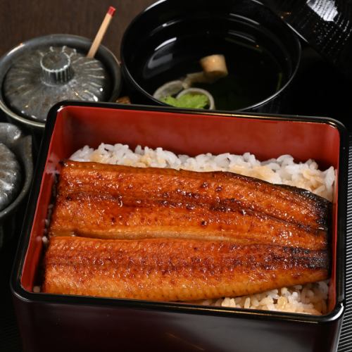 【成瀬で食べる国産鰻】うな重並(梅)
