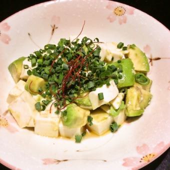 Avocado and tofu with green onion salt