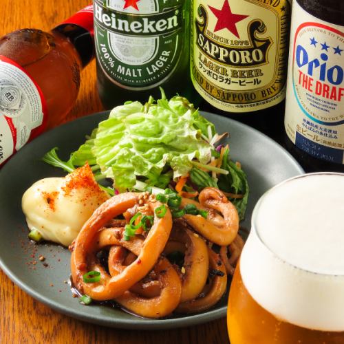 这香味会让你食欲大增。黄油、酱油和鱿鱼的完美组合