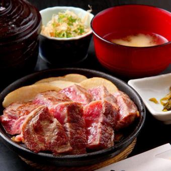 【限定10食】牛ロースステーキ鉄板焼