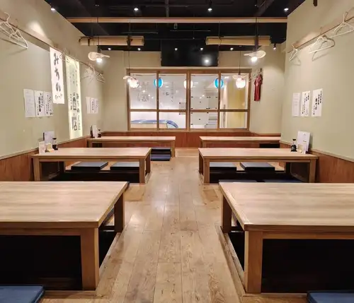 Enjoy a banquet in a room with a sunken hearth table!