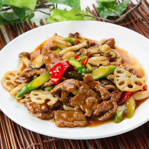 牛肉の黒コショウ炒め