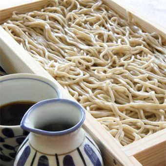 【仅限周日～周四】附煲仔饭的“简易套餐”<5,000日元⇒4,000日元<附2小时无限畅饮>8道菜
