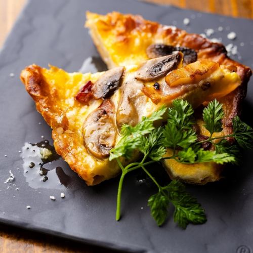 Bacon and mushroom quiche