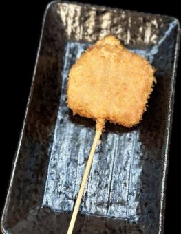 Deep-fried chicken luncheon skewers