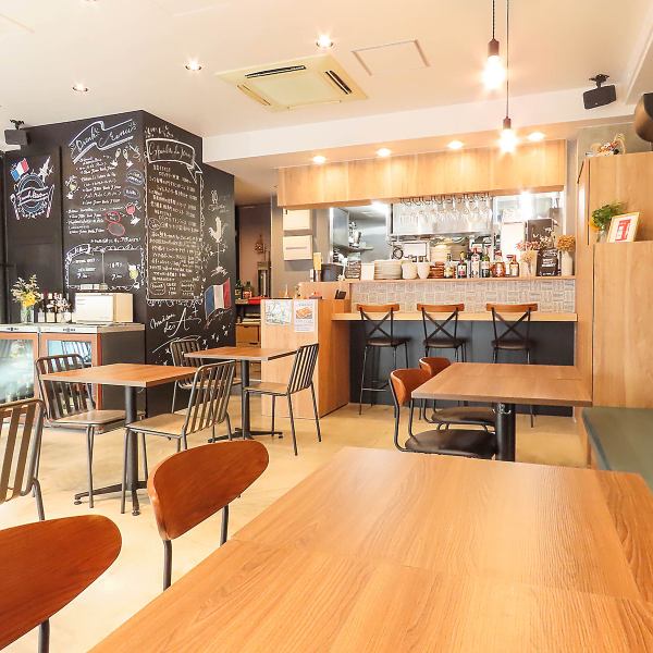 The space is high quality, yet casual and homely.You can enjoy your meal in a calm atmosphere that will make you want to come back again ♪ We also accept private reservations for small to large groups, so please feel free to inquire ◎