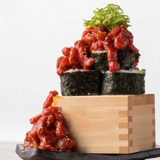 自慢若鶏唐揚、ド迫力ユッケ肉こぼれ寿司含む●120分飲み放題付スタンダードコース3999⇒