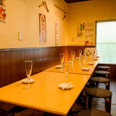 You can rent out the entire restaurant for a small group of 12 to a maximum of 20 people! The entire 2nd floor is reserved for you, so you can enjoy yourself without worrying about others around you. We also have a wide variety of banquet courses available! Please feel free to use our services.