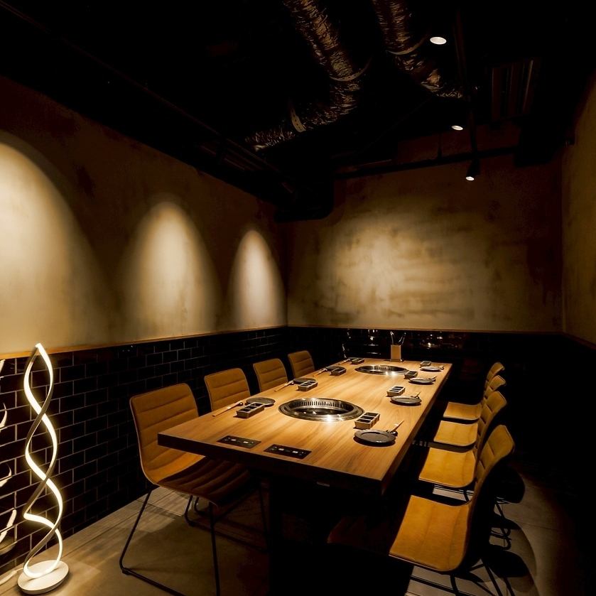 【ＪＲ高槻駅西口(北側)4分】最大8名様までOKの個室もございます