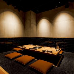 ４名様用掘り炬燵【高槻/高槻市/焼肉/高槻駅/高槻駅/食べ飲み放題/高槻市駅/高槻市駅居酒屋/ランチ/高槻 焼肉/食べ放題/牛角/あたぼうや/女子会/送別会/歓迎会】