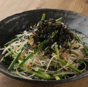 脆嫩的青蔥沙拉