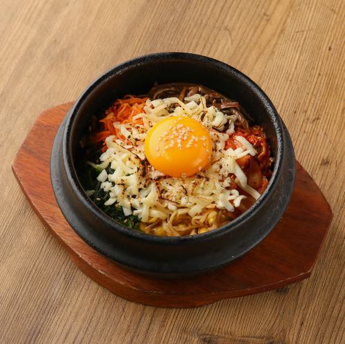 チーズ石焼ビビンバ