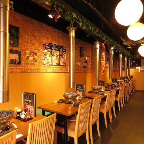 [1 to 4 people] "Tenryu" is a cozy interior shop in Kabukicho.The warmth of the wood grain creates a cozy atmosphere ♪ The air conditioning that does not easily smell is also nice consideration ☆ We welcome you to use it for dates and drinking parties with close friends !! The inside of the store is relatively spacious and comfortable. Therefore, you can spend your private and enjoyable time without hesitation.