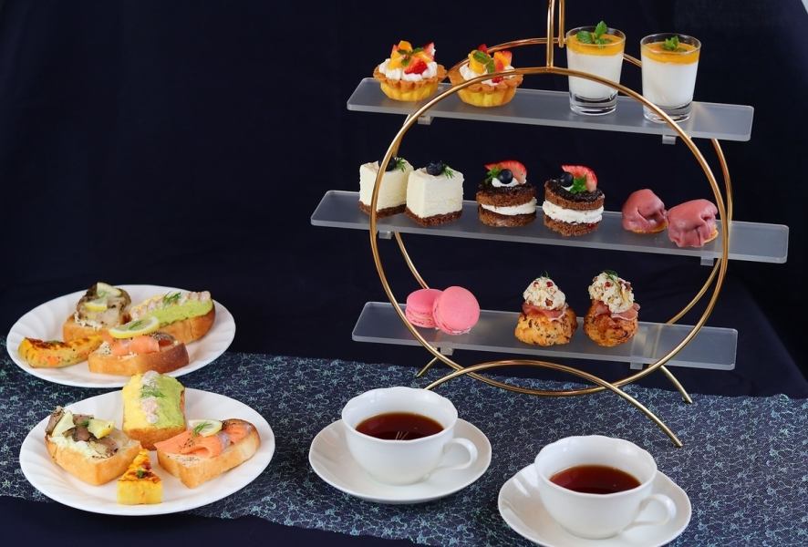 Night Cafe Exclusive "Seasonal FIKA Set"
