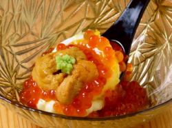 Soft-boiled egg tempura topped with sea urchin and salmon roe