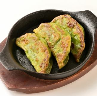 海老とニラのジャンボ焼き餃子3個