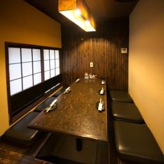 We prepare dug-up private room for second-floor seats.It is the best space for banquets.