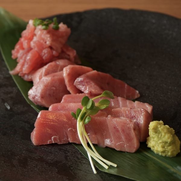 市場直送の新鮮な本マグロにこだわって仕入れ。徹底された鮮度管理のもとお客様のもとへお届け。