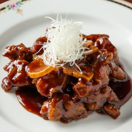 Speaking of Chinese food, you can't miss this! Authentic.Sweet and sour pork with black vinegar 1,400 yen (tax included)! We also recommend course meals for parties★