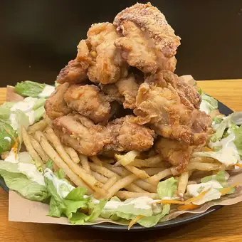 [Perfect for casual company parties] S Course | 4 dishes including our famous fried chicken tower and seafood gratin.
