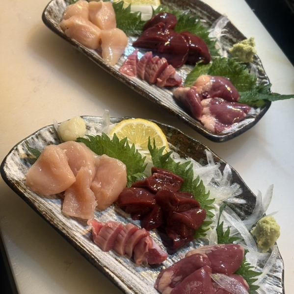 丹波地鶏の希少部位を使った刺身盛り合わせ