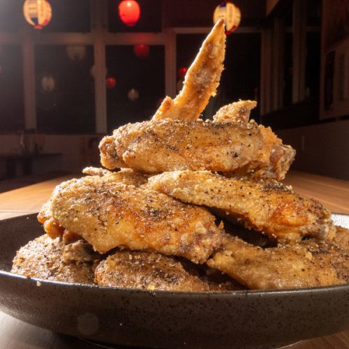 【当店名物本気の手羽先】手羽先堪能12本セット。【選べる味付け。6種類から3つ！】
