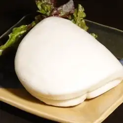 中式蒸包配红烧肉