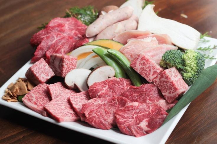 オーナーが全国を渡り歩き、目利きした肉をお楽しみ頂けます！