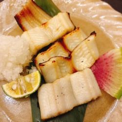 島根県産！活〆穴子。 大田の肉厚穴子の白焼き
