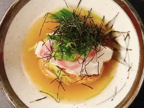 焼きおにぎりの鯛茶づけ