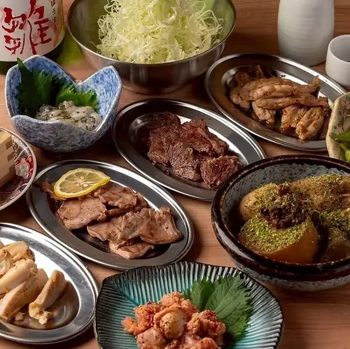 種類豊富なおつまみや逸品料理の数々！