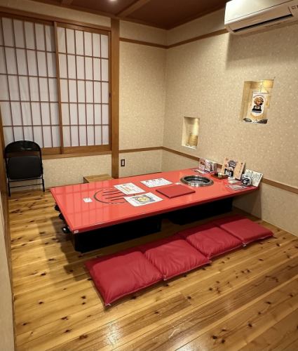 We also have tatami seats where you can stretch your legs and relax! The spacious tables and seats are safe for guests with children. Also suitable for family meals or gatherings with relatives.*We have chairs available for children! *We have chairs available for those with walking disabilities!