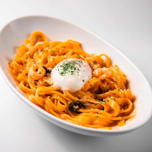 【おつまみからガッツリ楽しめるお食事まで】店長が試行錯誤した自慢のパスタは必食！　300円（税込）～