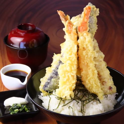 旬の素材を活かしたサクサク食感の天ぷら