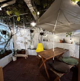 <For families or for private occasions♪> The terrace seating is bright during the day and moody at night, creating an open space!