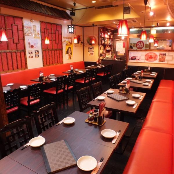 A calm space with a simple Chinese atmosphere.The banquet can be up to 56 people ☆ Private reservations are also possible in the store! Fun banquet with delicious food and sake ♪ We are accepting reservations for social gatherings, welcome and farewell parties, company banquets ☆