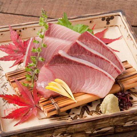 [November and December] Yellowtail sashimi or shabu-shabu